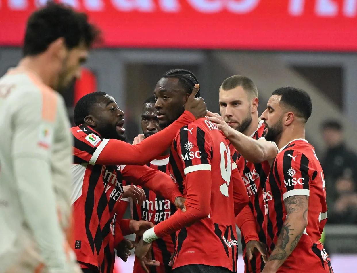 开云体育入口-费耶诺德迎欧冠关键赛，今晚防线松动，震撼外界，阵容厚度经受考验的简单介绍